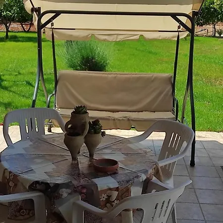 Casetta Albizia San Vito dei Normanni